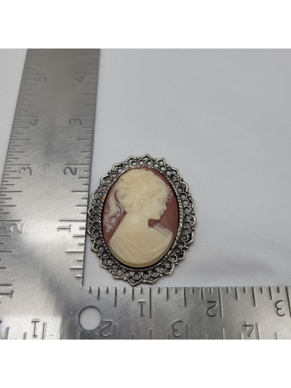 Vtg Cameo Brooch Ornate Silver-Tone Frame Victorian Revival Portrait Pin Oval El - Picture 2 of 8